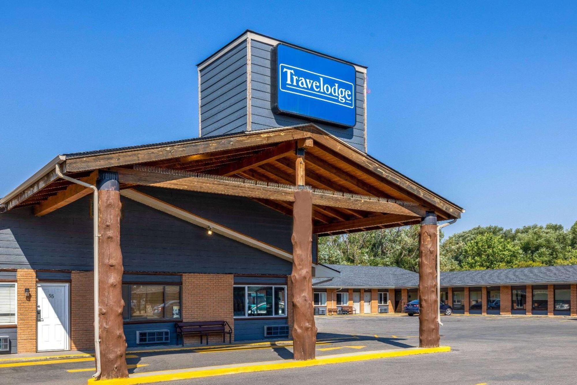 Travelodge By Wyndham Ливингстон Экстерьер фото
