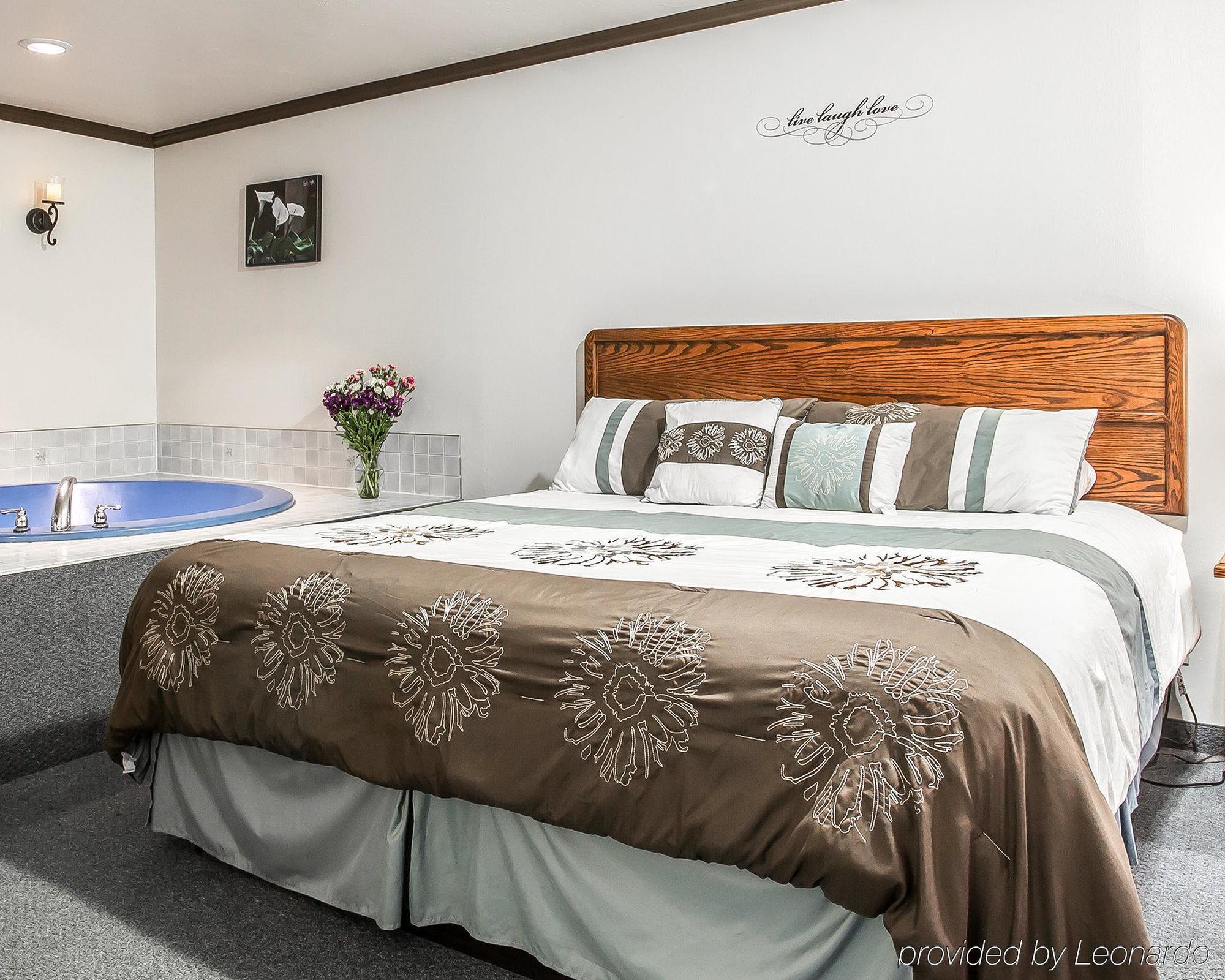Travelodge By Wyndham Ливингстон Экстерьер фото